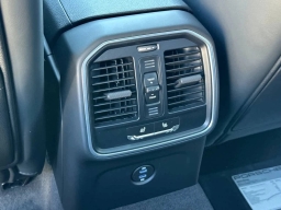 Porsche Macan T AWD 2026