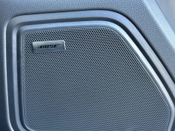 Porsche Macan T AWD 2026