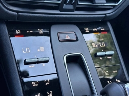 Porsche Macan T AWD 2026