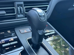 Porsche Macan T AWD 2026