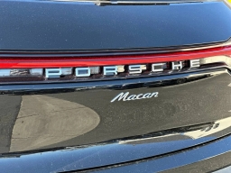 Porsche Macan T AWD 2026