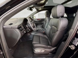 Porsche Macan T AWD 2025