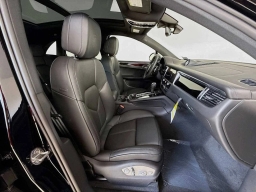 Porsche Macan T AWD 2025