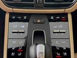 Porsche Macan T AWD 2026