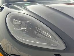 Porsche Macan T AWD 2026