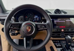 Porsche Macan T AWD 2026