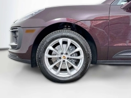 Porsche Macan T AWD 2026