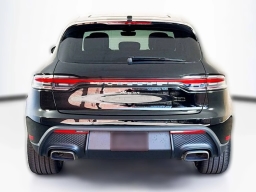 Porsche Macan T AWD 2026