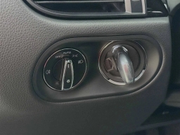 Porsche Macan T AWD 2026