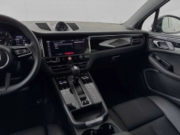 Porsche Macan T AWD 2026