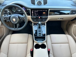 Porsche Macan T AWD 2026