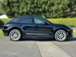 Porsche Macan T AWD 2026