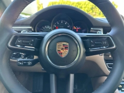 Porsche Macan T AWD 2026