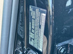 Porsche Macan T AWD 2026