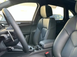 Porsche Macan T AWD 2026