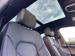 Porsche Macan T AWD 2026