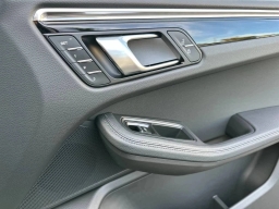 Porsche Macan T AWD 2026