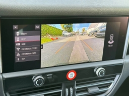 Porsche Macan T AWD 2026