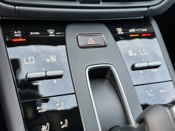 Porsche Macan T AWD 2026