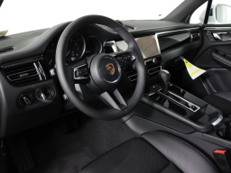 Porsche Macan T AWD 2026