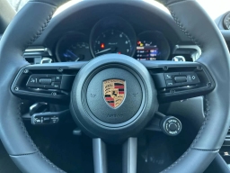 Porsche Macan T AWD 2026