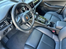 Porsche Macan T AWD 2026