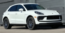 Porsche Macan Base AWD 2026