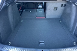 Porsche Macan Base AWD 2026