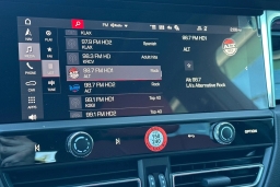 Porsche Macan Base AWD 2026