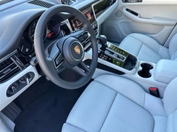 Porsche Macan T AWD 2026