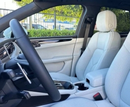 Porsche Macan T AWD 2026