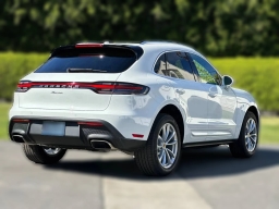 Porsche Macan T AWD 2026