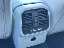 Porsche Macan T AWD 2026