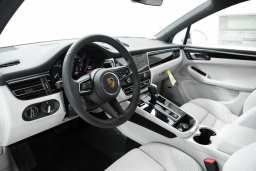 Porsche Macan T AWD 2026