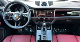 Porsche Macan Base AWD 2026