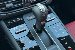 Porsche Macan Base AWD 2026