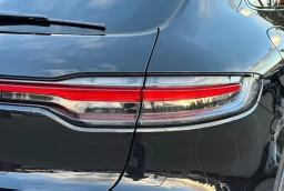 Porsche Macan Base AWD 2026