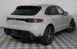 Porsche Macan Base AWD 2026