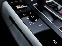 Porsche Macan T AWD 2025