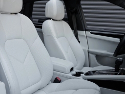 Porsche Macan T AWD 2025