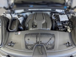 Porsche Macan T AWD 2026