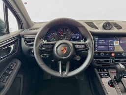 Porsche Macan T AWD 2026