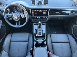 Porsche Macan T AWD 2026