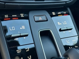 Porsche Macan T AWD 2026