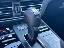 Porsche Macan T AWD 2026