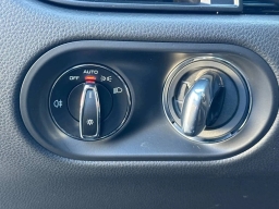 Porsche Macan T AWD 2026