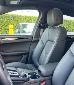 Porsche Macan T AWD 2026