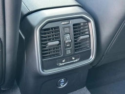 Porsche Macan T AWD 2026