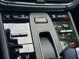 Porsche Macan T AWD 2026