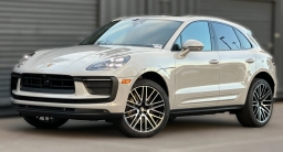Porsche Macan Base AWD 2026